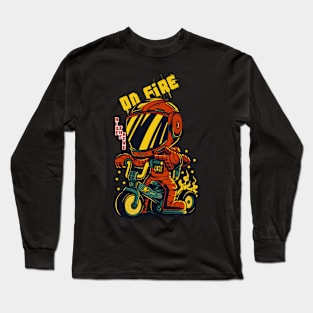 Retro Biker Art: Vintage Motorcycle Rider Design Long Sleeve T-Shirt